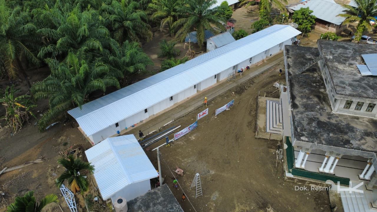 Foto : Tampak atas Progres BUMN Terus Bangun Rumah Sementara di Aceh Timur, Progres Capai 97%