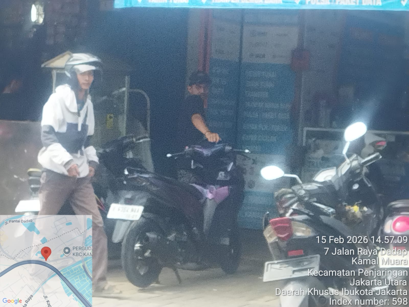 Foto : lokasi toko pil kuning