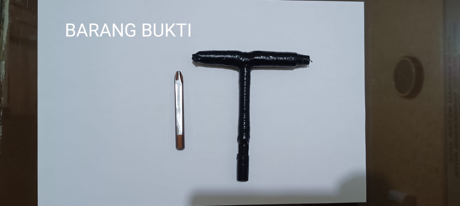 Foto : barang bukti