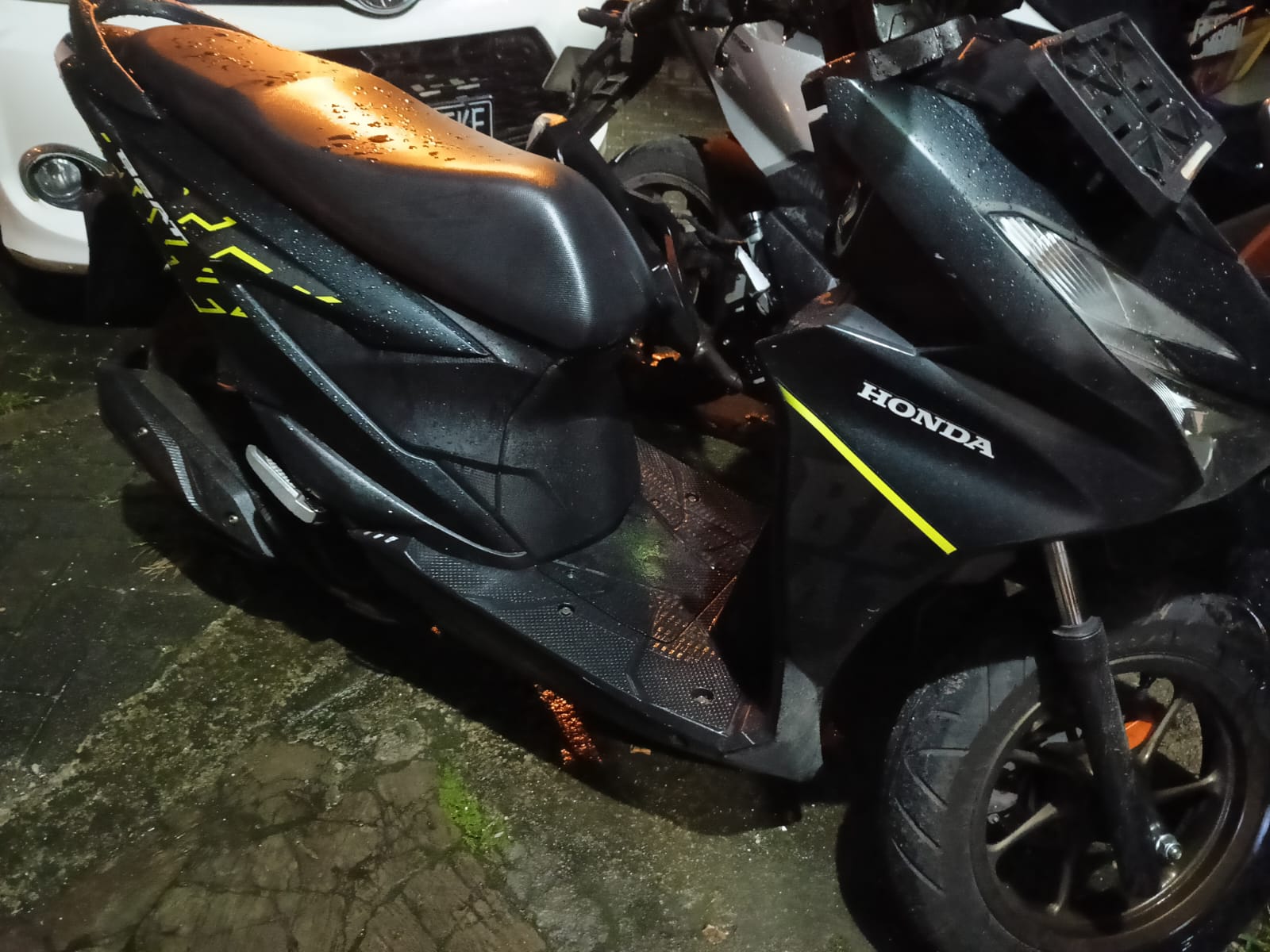 Foto : Barang bukti Pencuri Honda Beat diciduk di Gunung Sindur